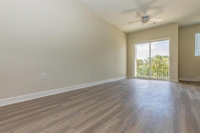 Building Photo - 1201 E Whitestone Blvd