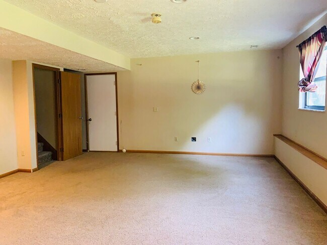 Foto del edificio - 3 BR 2.5 BA with attached 2-car garage - Gahanna Schools