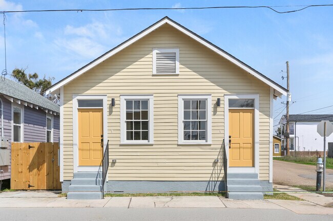 Foto del edificio - 8701 Green St