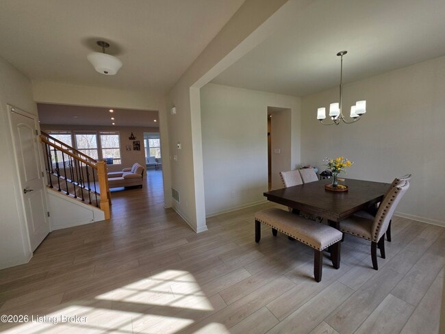 Building Photo - 17505 Shakes Creek Dr