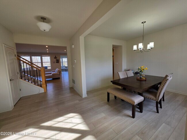 Foto del edificio - 17505 Shakes Creek Dr