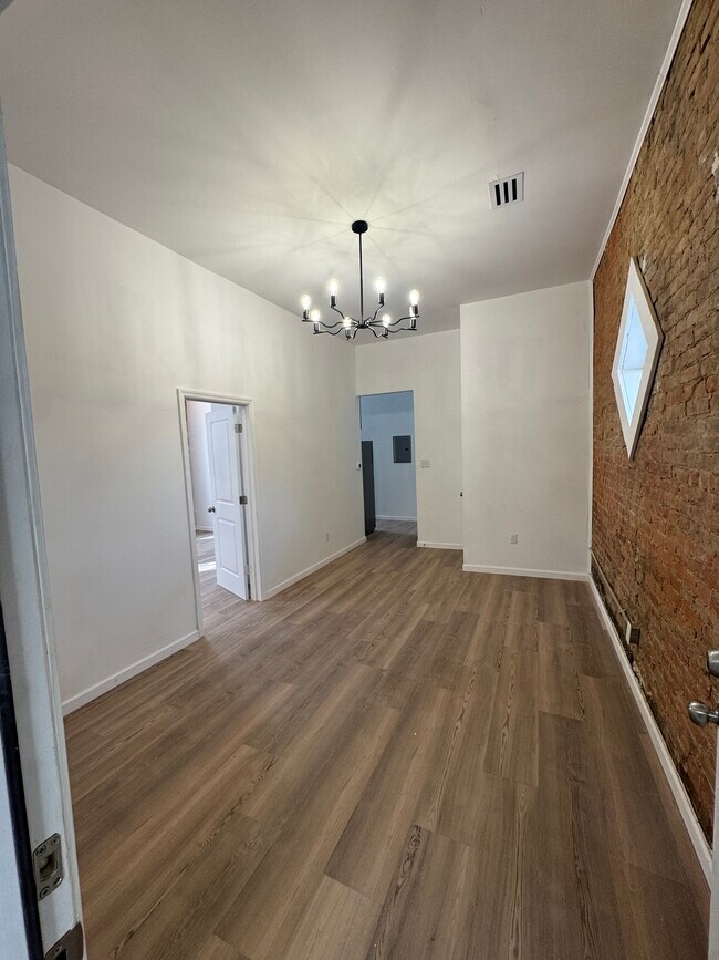 Foto del edificio - 839 S Jackson St