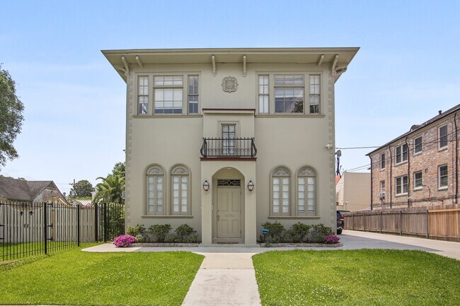 Front door is app-controlled - 1574 Jefferson Ave