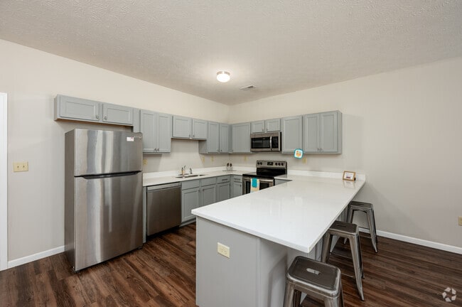 1BR, 1BA - 595SF - Kitchen - 120 Flats Apartments