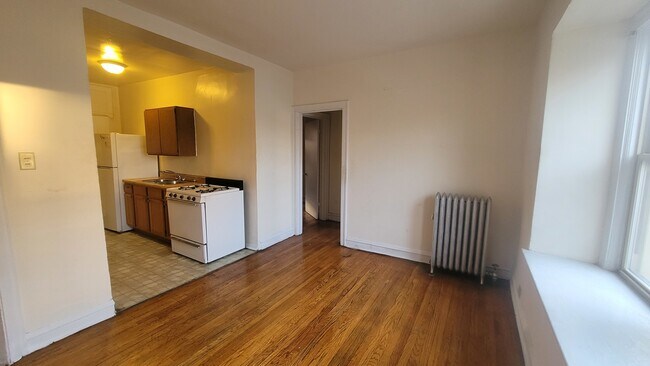 Foto del edificio - 7608 S South Shore Dr