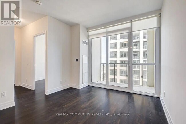 Building Photo - 36-2636 Elm Dr W