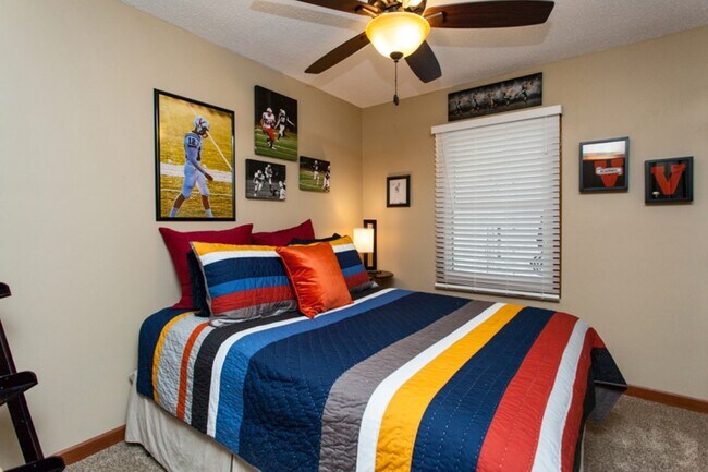 Foto del edificio - 5105 Westwood Dr