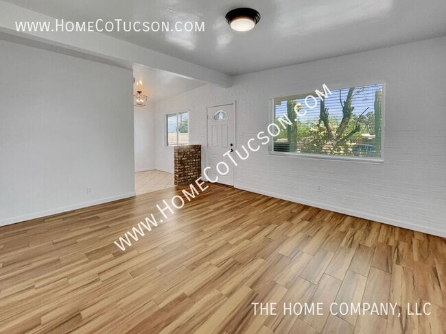 Building Photo - 720 W Alturas St