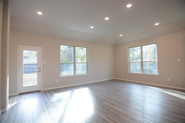 Foto del edificio - 1109 Yellowstone River Rd