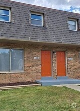 Building Photo - 8623 W Green Brook Dr
