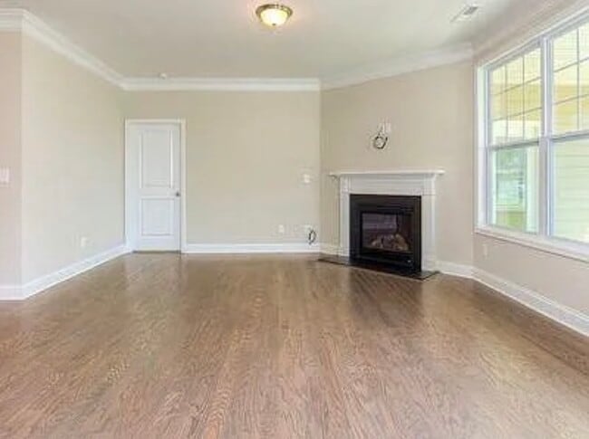 Building Photo - 507 Nouvelle Dr