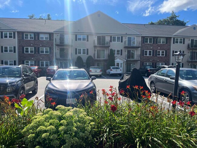 Foto del edificio - 4 Heritage Village Dr