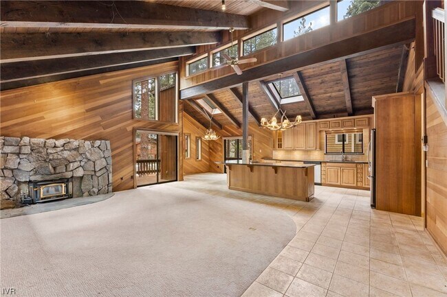 Building Photo - Two Bedroom + Loft Home in Mill Creek Neig...