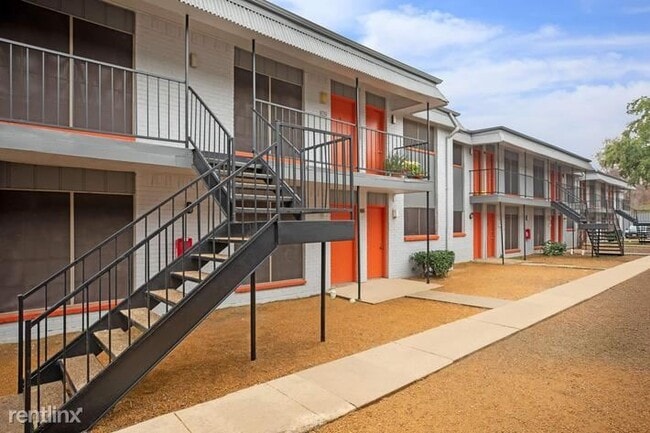 Building Photo - 2 br, 2 bath Apartment - 1910 S Josey Ln