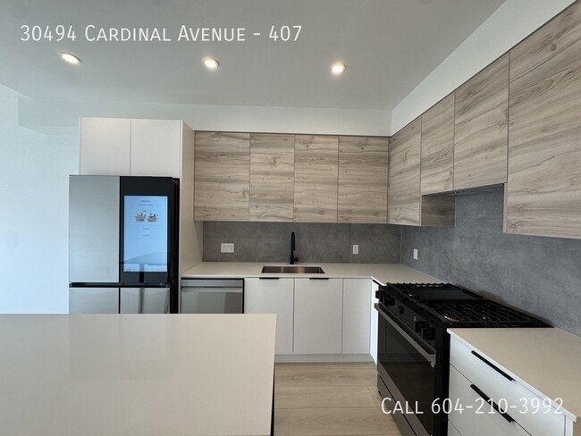 Building Photo - Modern 2 Bedroom Condo
