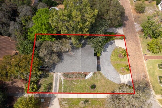 Foto del edificio - 1690 Dale Ave