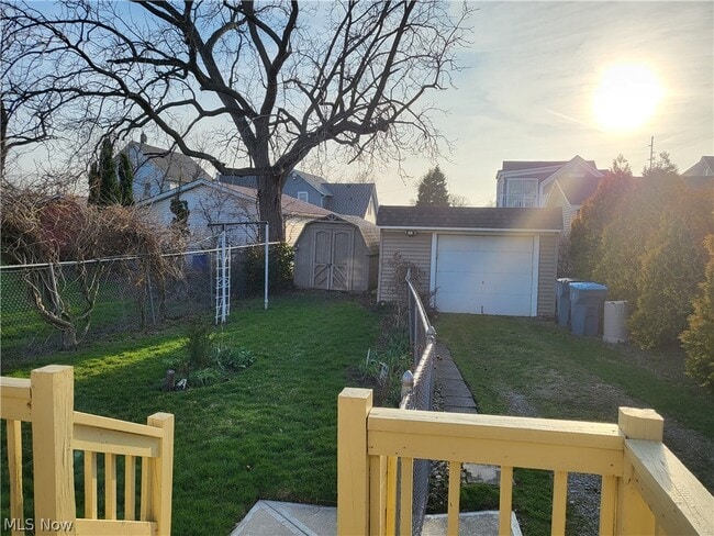 Building Photo - 108 Arizona Ave