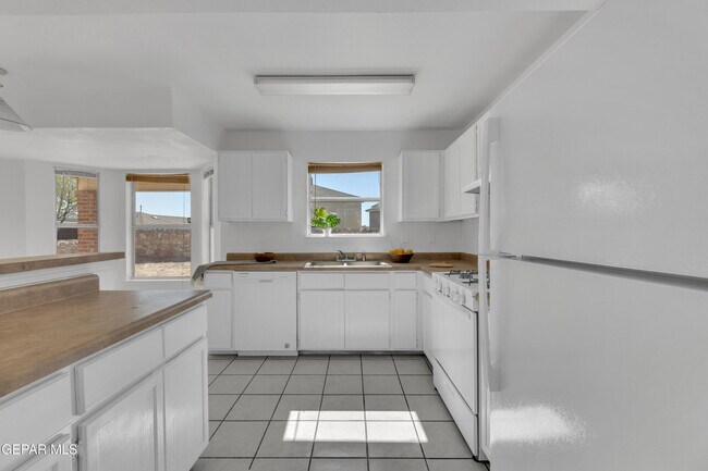 Foto del edificio - 12508 Setting Sun Dr