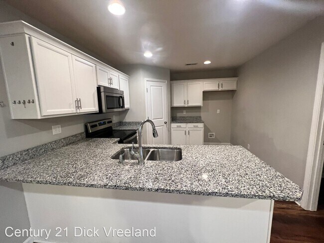 Foto del edificio - 2 br, 2 bath House - 8218 Arbor Meadow Way