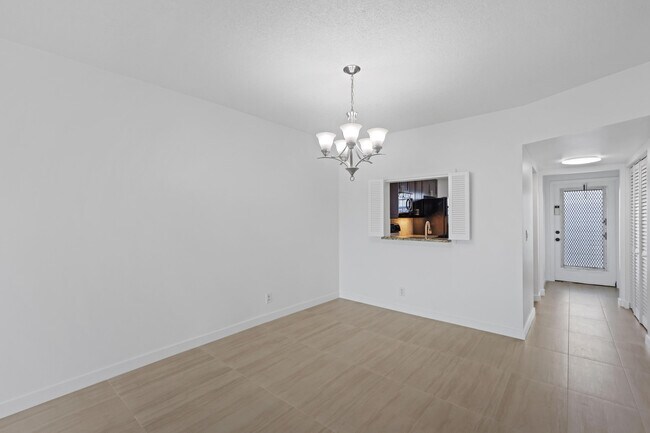 Foto del edificio - 2840 SW 22nd Ave