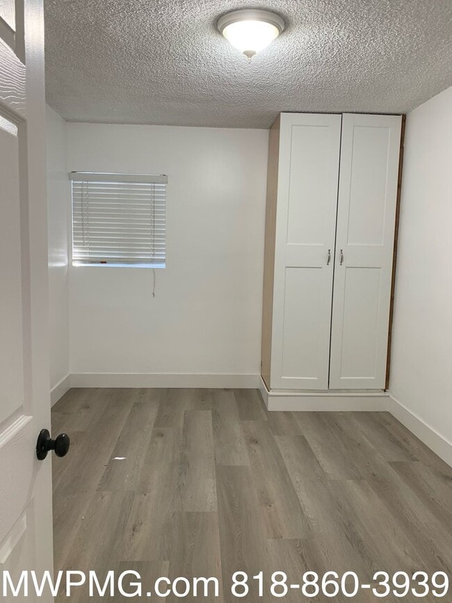 Building Photo - Available NOW for Lease! 3BR/2BA Located in the heart of North Hills