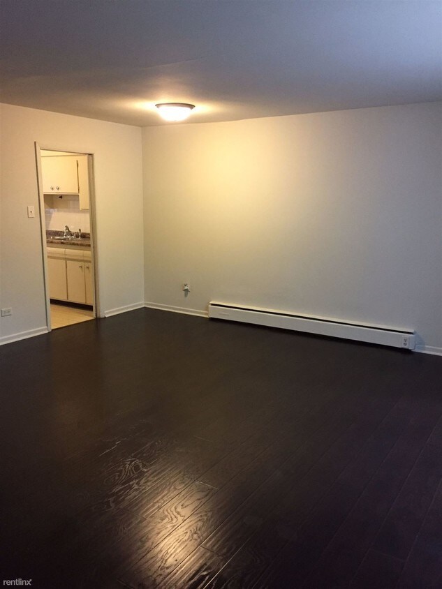 483 E End Ave, Calumet City, IL 60409 Condo for Rent in Calumet City