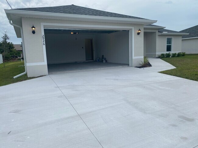 Foto del edificio - 2926 Diplomat Pkwy W