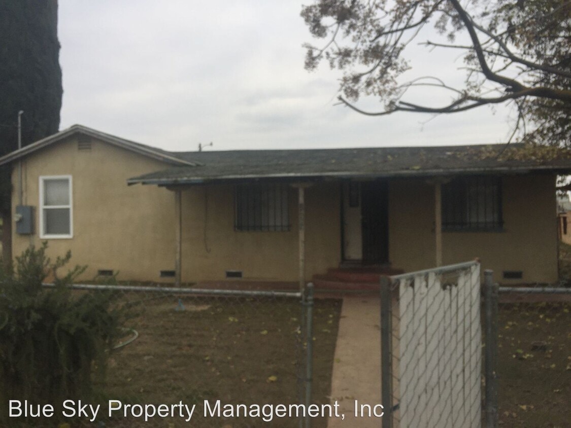 Primary Photo - 3 br, 1 bath House - 14989 Ave 88, #A
