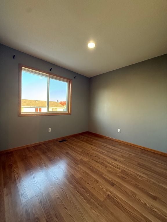 Foto del edificio - 1525 McIntosh Cir