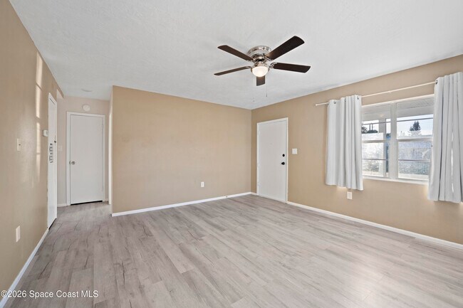 Foto del edificio - 1807 Elizabeth St