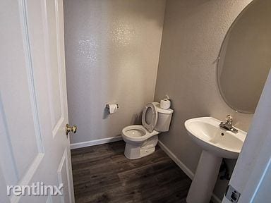 Building Photo - 4 br, 3.5 bath House - 1451 Diamond Oak Way