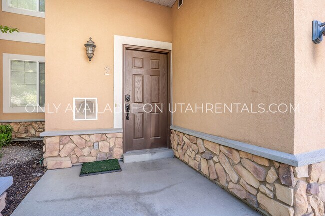 Foto del edificio - 1061 Canyon Meadow Dr