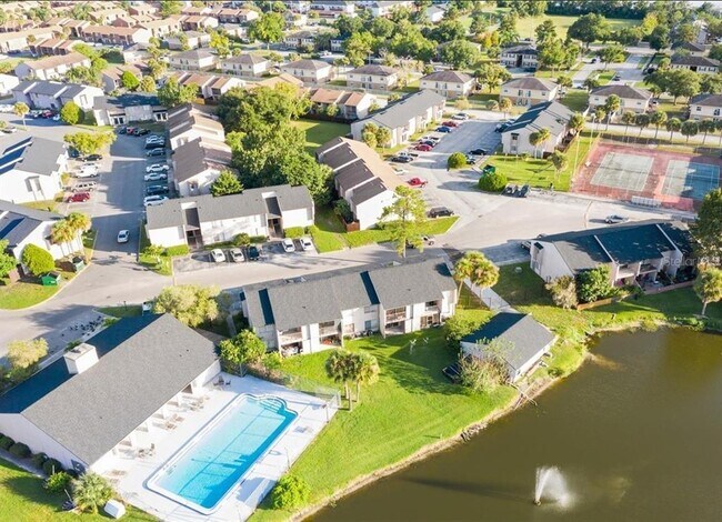 Foto del edificio - 4033 Henley Rd