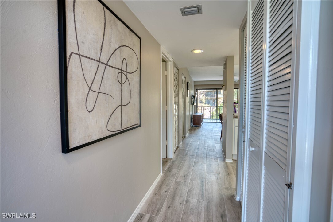 Foto principal - 600 Neapolitan Way