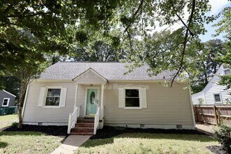 Building Photo - 511 Highland Dr