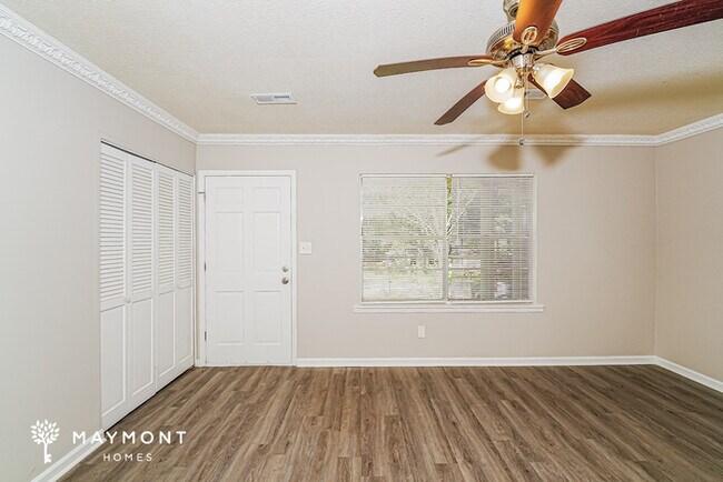 Foto del edificio - 77 Oakwood St