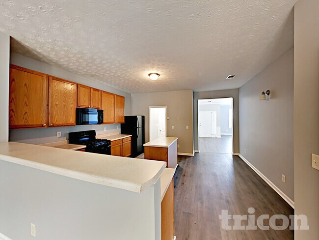 Foto del edificio - 3329 Coach House Ct