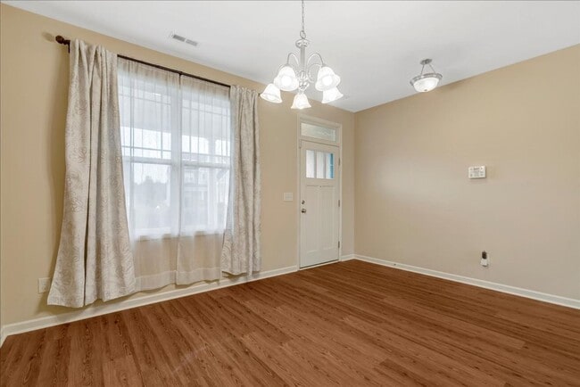 Foto del edificio - Updated Home with Fenced Yard in Massey Preserve