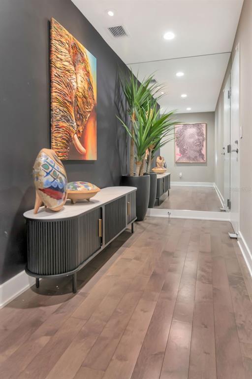 Foto del edificio - 1120 E Kennedy Blvd