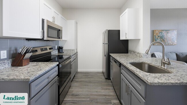 Foto del edificio - 1811 E Apache Blvd