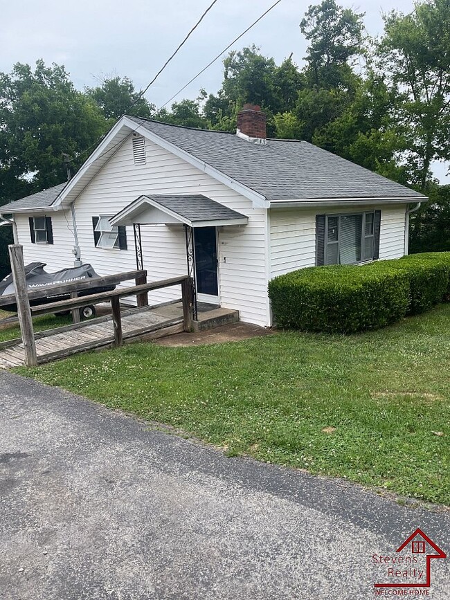 Building Photo - 317 Susong Dr