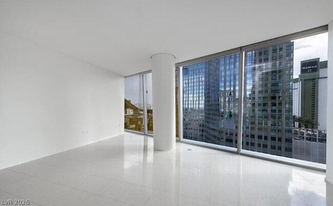 Building Photo - 3722 S Las Vegas Blvd