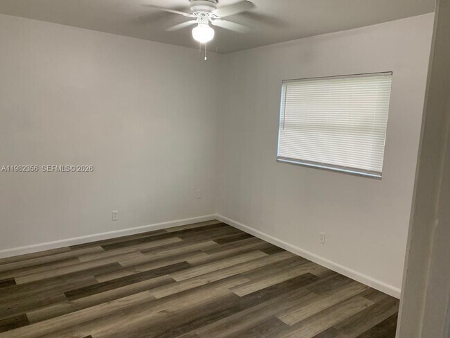 Foto del edificio - 4121 NW 30th Terrace