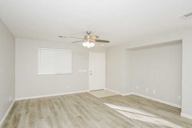 Building Photo - 987 Monte De Oro Ave