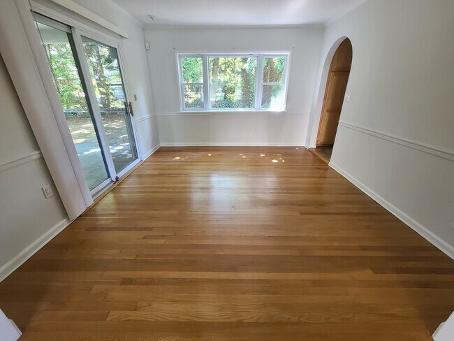 Foto del edificio - Scarsdale Rental Fully Updated 4 bedroom p...