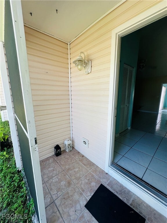 Building Photo - 1421 SW 9th Ct