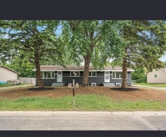 Building Photo - 825 Elm Creek Cir