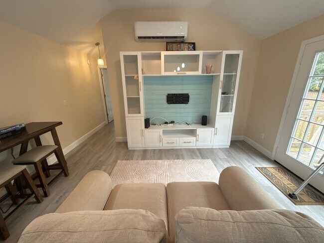 Foto del edificio - 6230 W Glen Robbin Ct