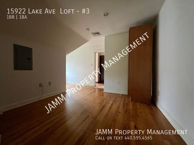 Building Photo - Beautiful 1-Bedroom Loft in Western Lakewood