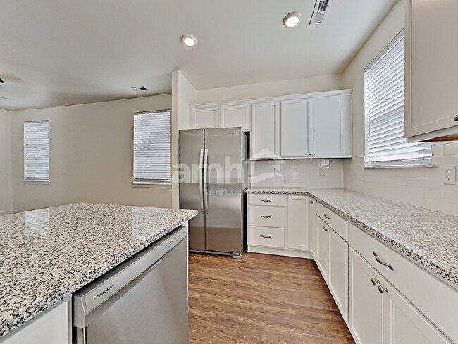 Foto del edificio - 10612 138th St Ct E